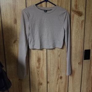 Long sleeve crop top